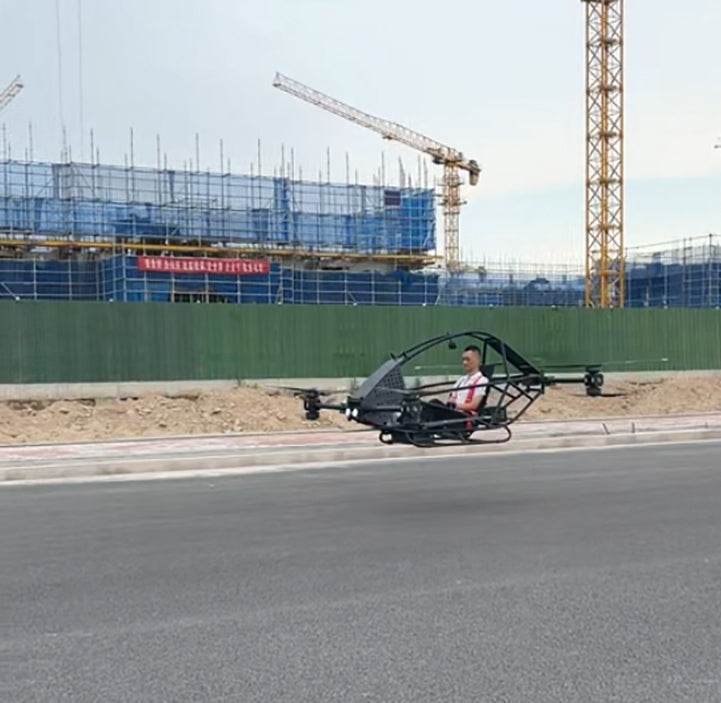 载人无人机乘云一号eVTOL载货无人机由航空铝,碳纤维材质构成 - 速航船务