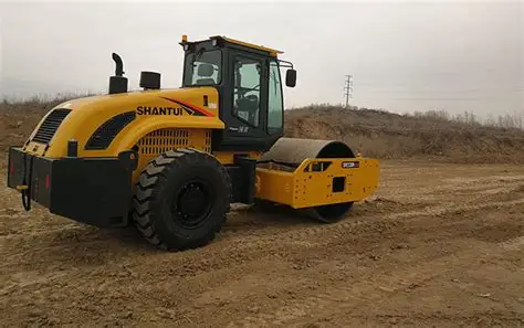 8 tons of diesel, Euro 5 standard, mini model. Followed by the compactor. Riding type second-hand road roller weighing 8000 kilograms. Inspection and factory inspection service.