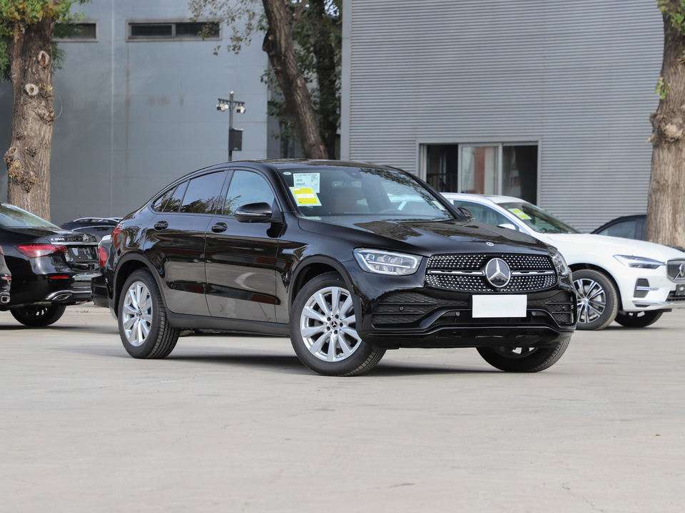 High-quality Mercedes-Benz accident-free SUV 4MATIC vehicles for left-hand drive and right-hand drive models. Inspection and factory inspection services.
