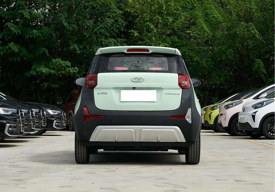 Chery Automobile's 1.5T CVT version of high-speed electric new energy vehicle has excellent quality. Inspection and factory inspection services are available.