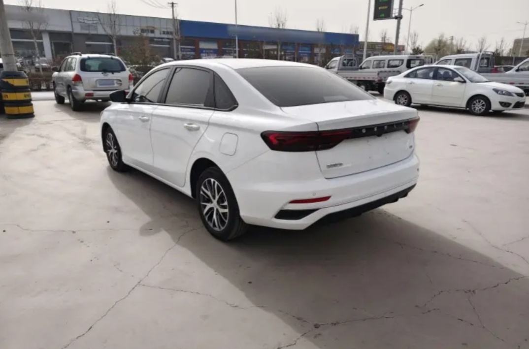 Geely Automobile 2025 1.5-ton right-hand drive gasoline compact SUV made in China. Inspection and factory certification services.