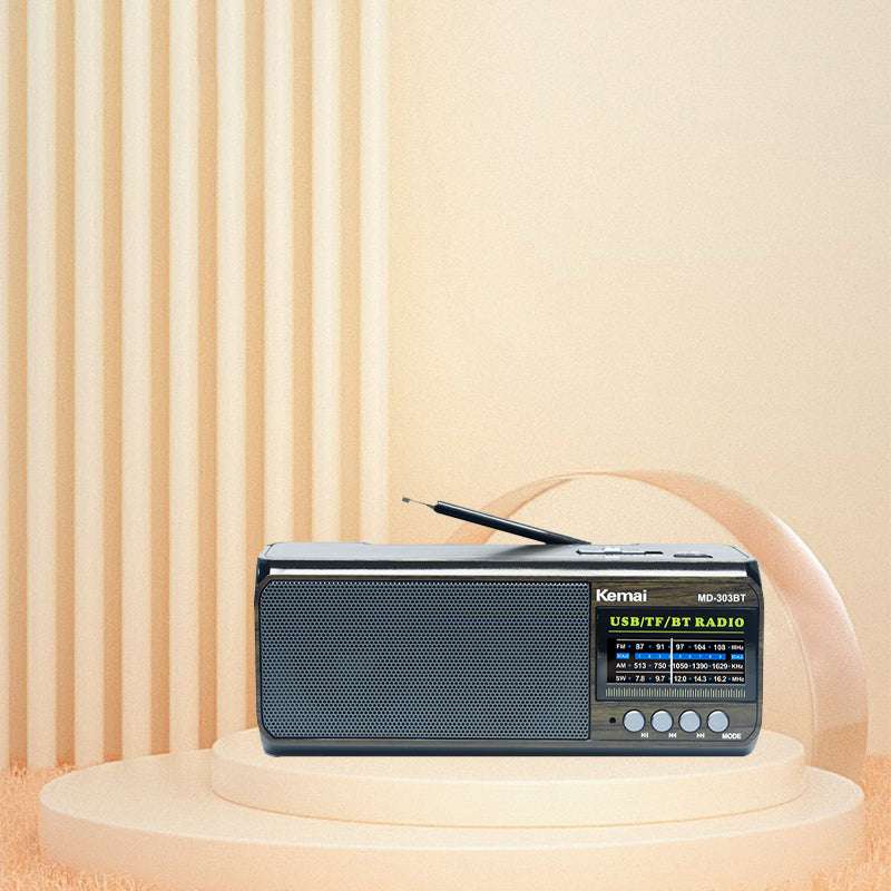 A wooden retro portable radio supports Bluetooth connection and is equipped with FM/AM/SW multi-band radio functionality.