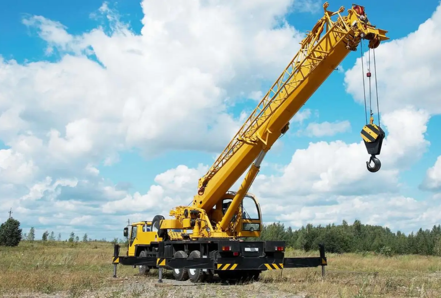 Crane Inspection Methods and Standards Guide  Inspection, Audit and Certification Services for Warehousing and Manufacturing Facilities