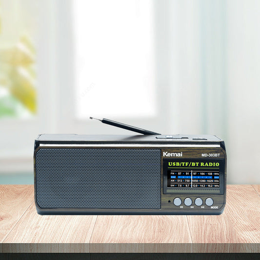 A wooden retro portable radio supports Bluetooth connection and is equipped with FM/AM/SW multi-band radio functionality.